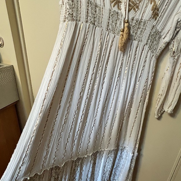 Magic White and Gold Embroidered Maxi Dress - Picture 4 of 12